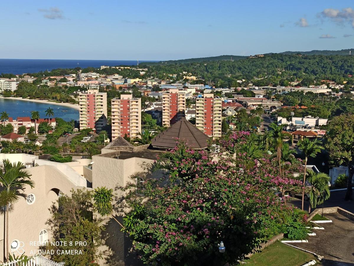 Columbus Heights Apt 26 F Ocho Rios Eksteriør bilde