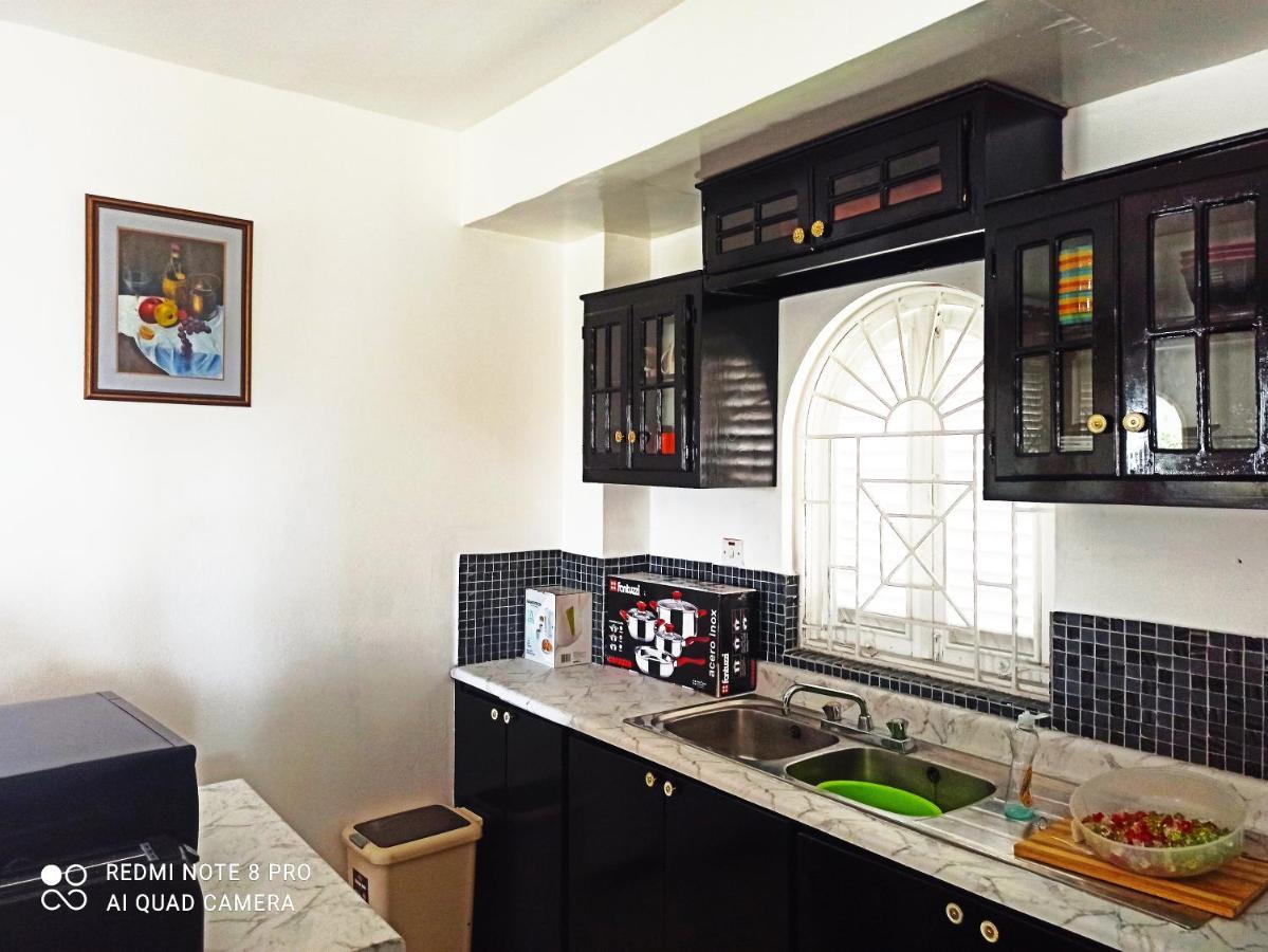 Columbus Heights Apt 26 F Ocho Rios Eksteriør bilde